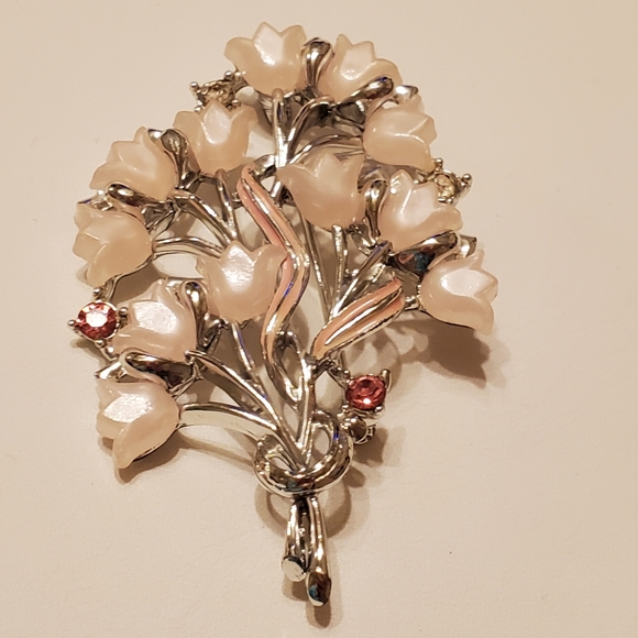 Star Jewelry Co Bouquet Rhinestone Brooch - Picture 7 of 8